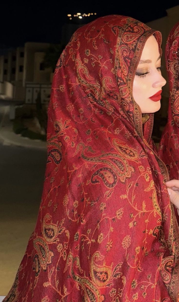 Cherry Red -Pashmina Hijab/ Royale Paisley Series